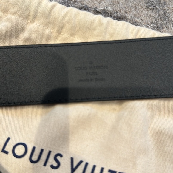Louis Vuitton Initials Epi Leather belt - Picture 4 of 5